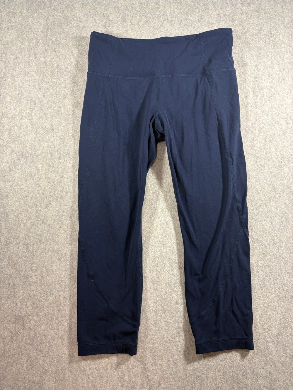 Athleta Women’s Salutation Navy Capri Leggings size Med